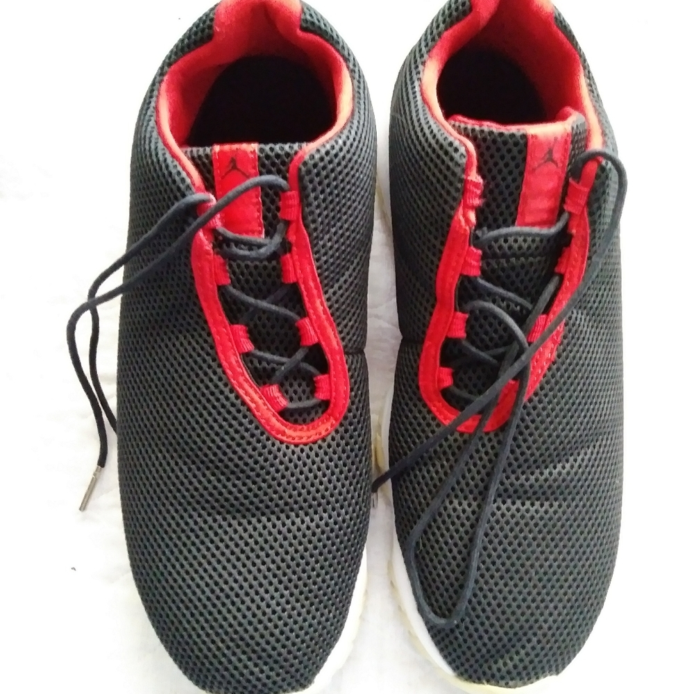 Men's Nike Air Jordon Future Low Sneakers